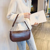 2019 New Fashion Crocodile Pattern Shoulder Women Bag Hand Bag Personality Wild Fashion Patent Leather Baguette shape Handbag PU