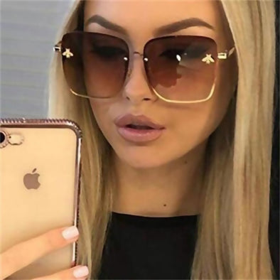 2019 New Fashion Lady Oversize Rimless Square Bee Sunglasses Women Men Small Bee Glasses Gradient Sun Glasses Female UV400